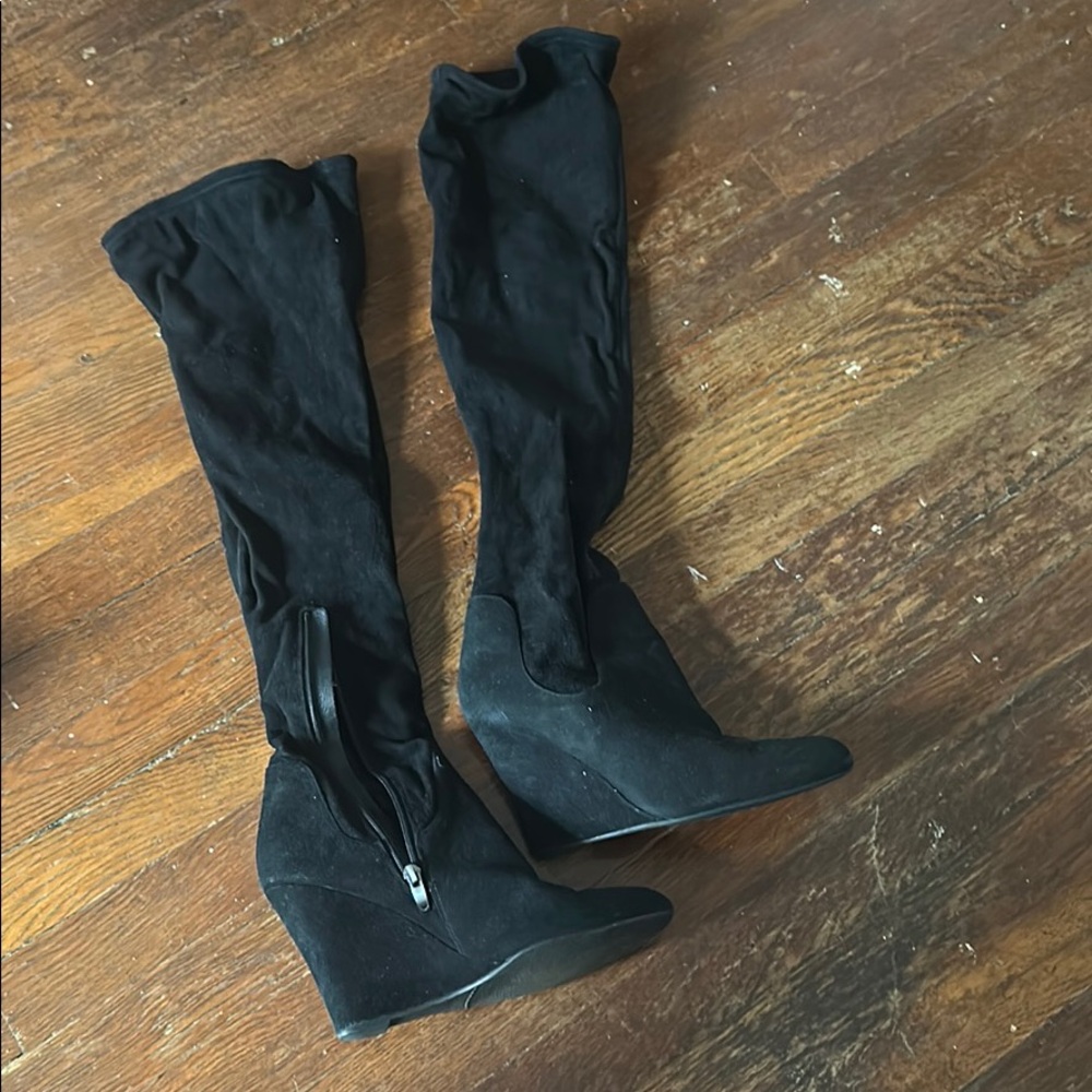 VIA SPIGA Tall black velvet boots